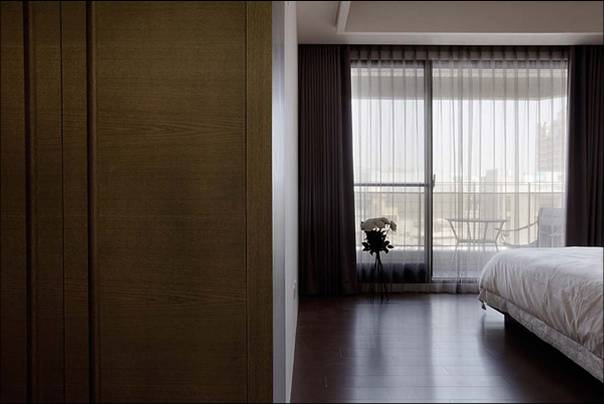 咖啡色调居室设计方案a21419