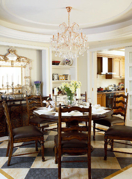 华丽古典的餐厅风格